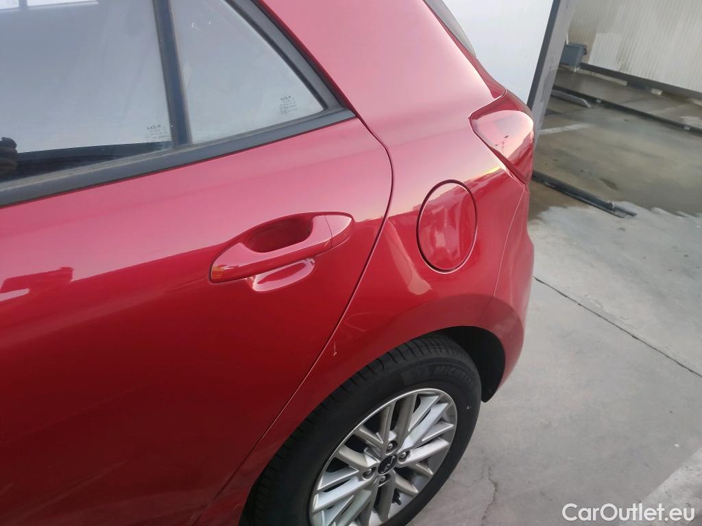  KIA  Rio KIA  / 2020 / 5P / berlina con portón 1.0 T-GDi 74kW (100CV) MHEV iMT Concept #7