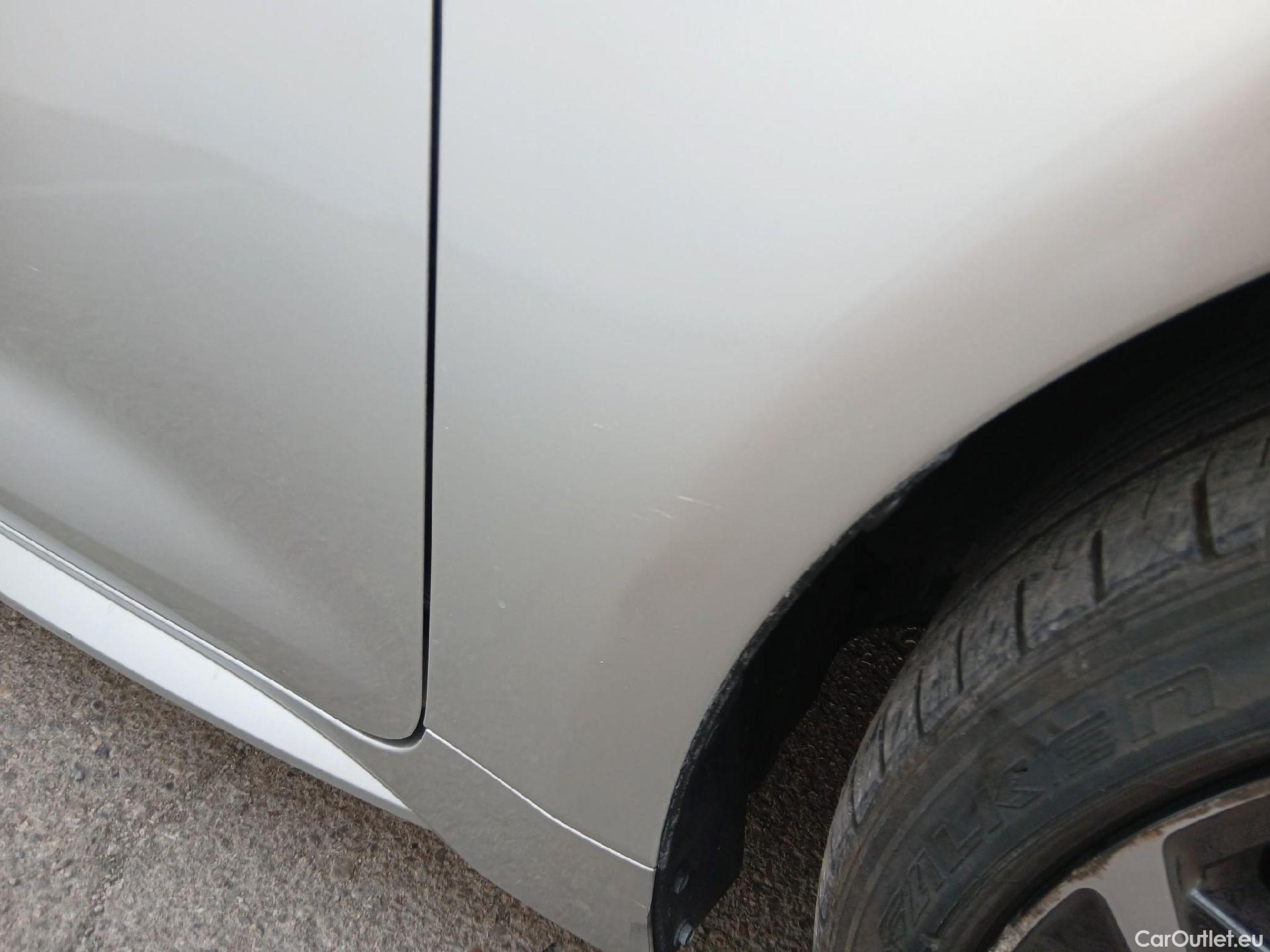  Toyota  Corolla TOYOTA  / 2019 / 5P / berlina con portón 2.0 180H ADVANCE E-CVT #16
