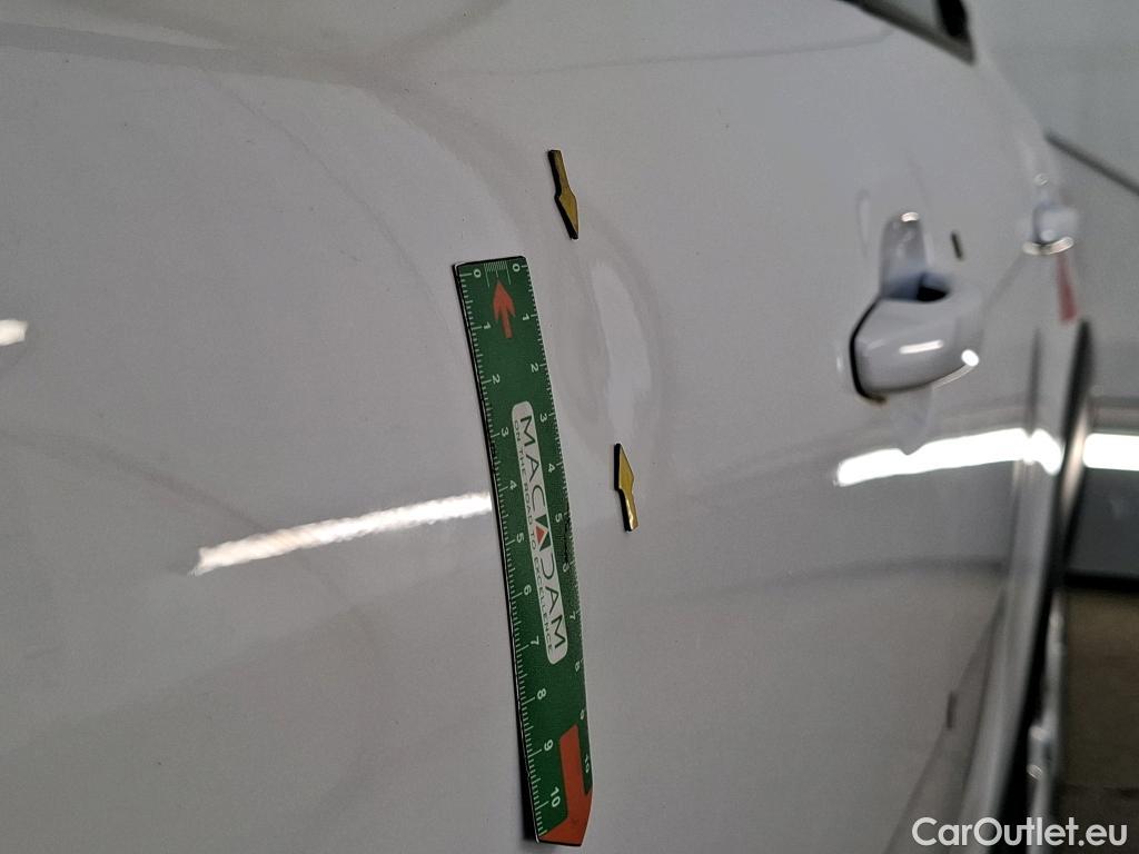  Citroen  C3  Société Feel 1.5 BlueHDI 100CV BVM6 E6d #12