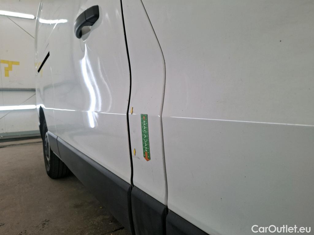  Renault  Trafic  Fourgon L2H1 3T Grand Confort 2.0 dCi 130CV BVM6 E6d #31