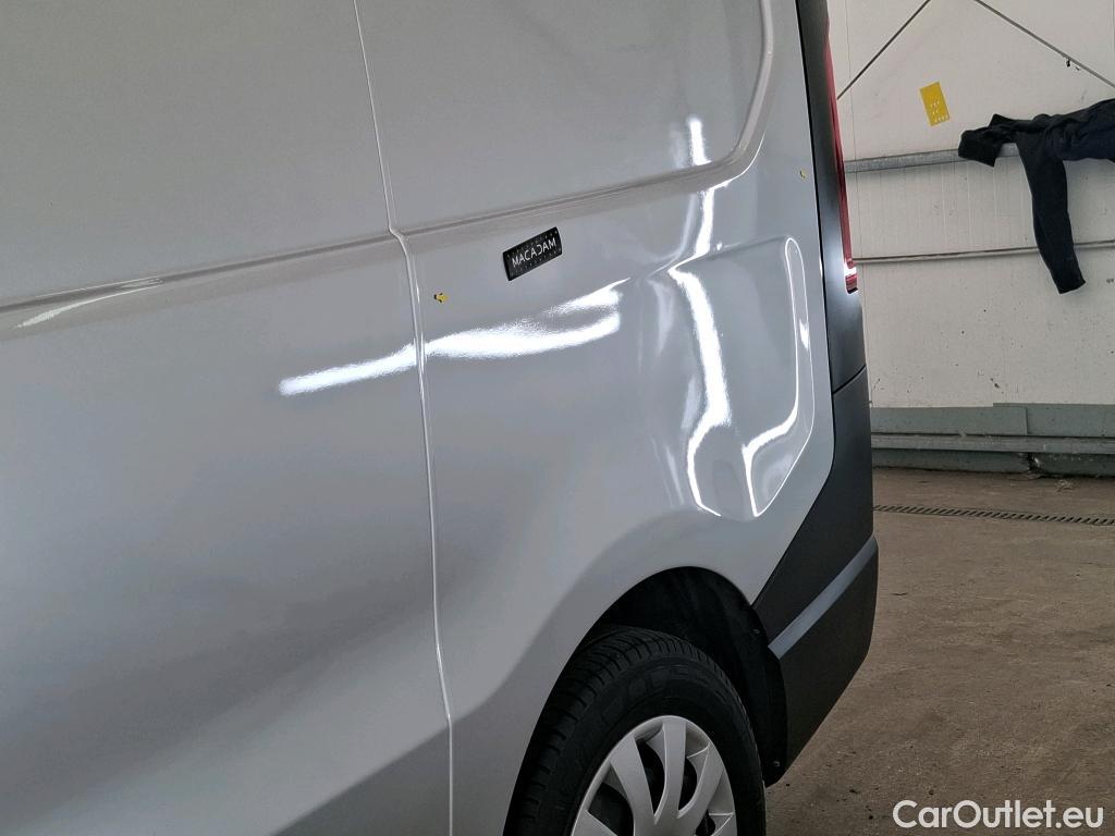  Renault  Trafic  III Fourgon Grand Confort L1H1 1000 1.6 dCi 95CV BVM6 E6 #18