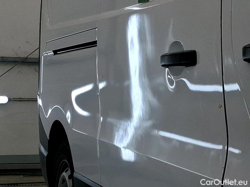  Renault  Trafic  Fourgon L2H1 3T Grand Confort 2.0 dCi 130CV BVM6 E6d #23
