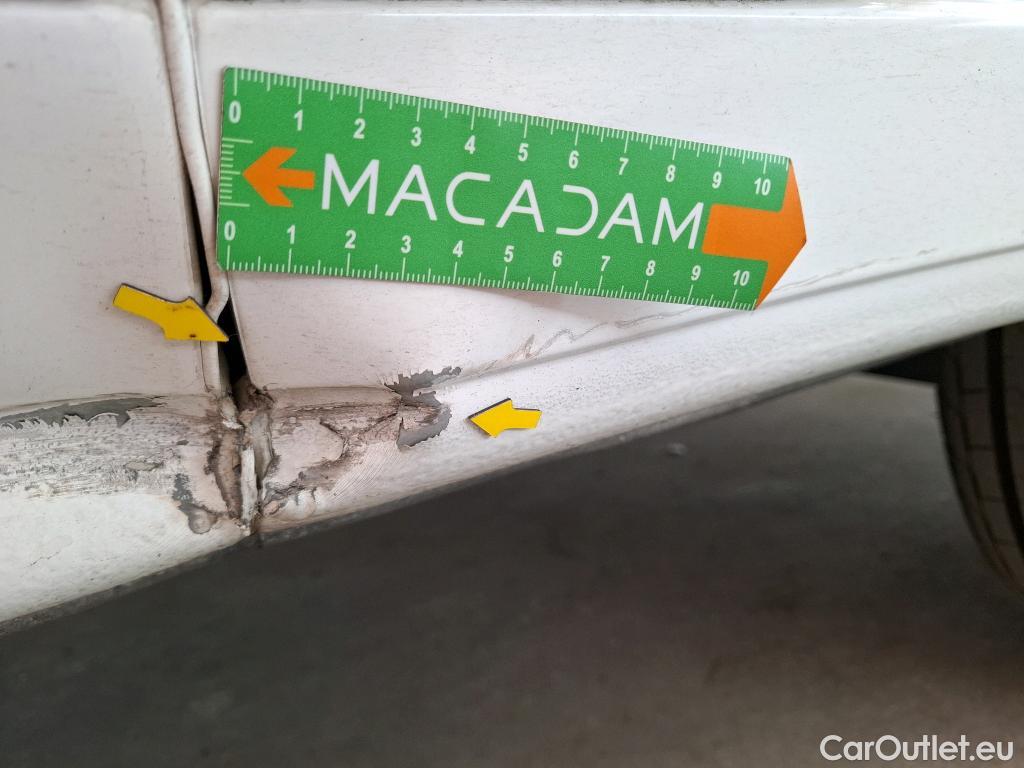  Citroen  Jumper CITROEN  CA VU 4p Fourgon 33 L2H1 BlueHDi 130 BVM6 Cab App Confort #31