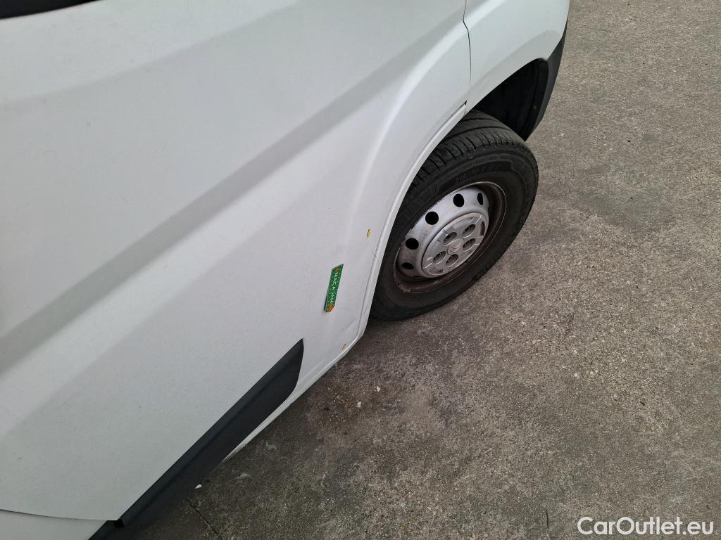  Citroen  Jumper CITROEN  CA VU 4p Fourgon 33 L2H1 BlueHDi 130 BVM6 Cab App Confort #32