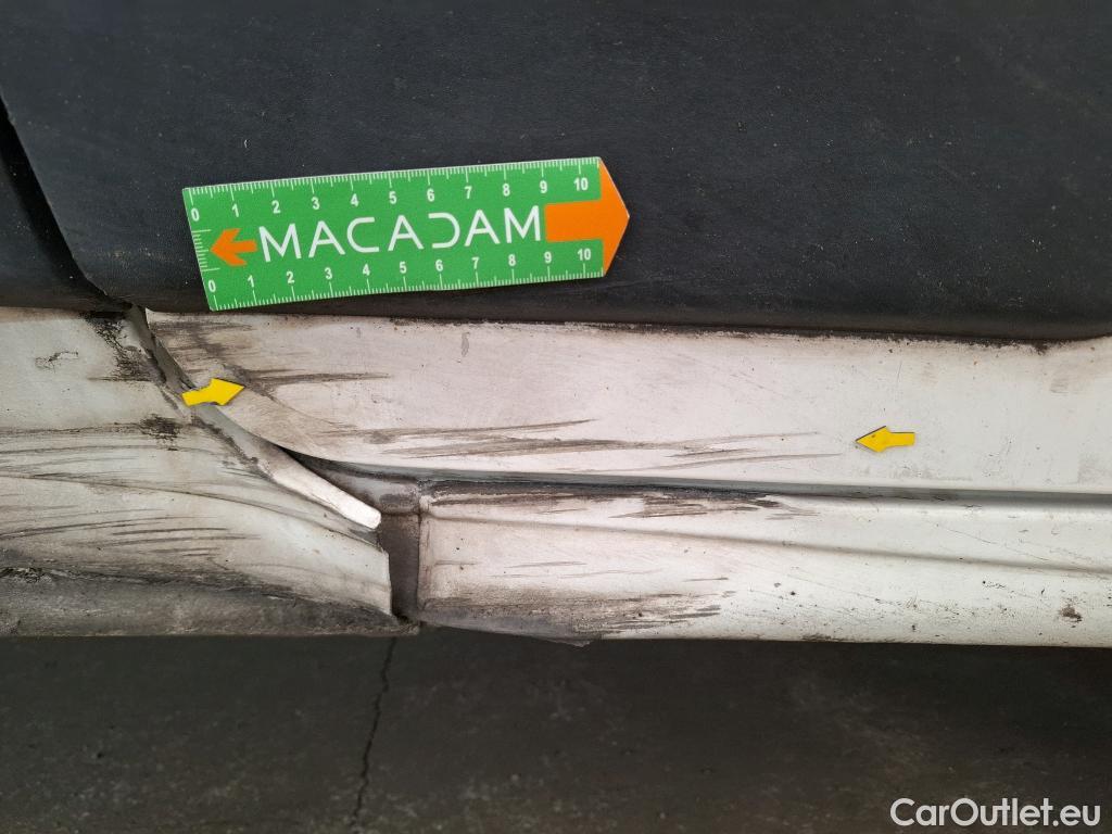  Citroen  Jumper CITROEN  CA VU 4p Fourgon 33 L2H1 BlueHDi 130 BVM6 Cab App Confort #36