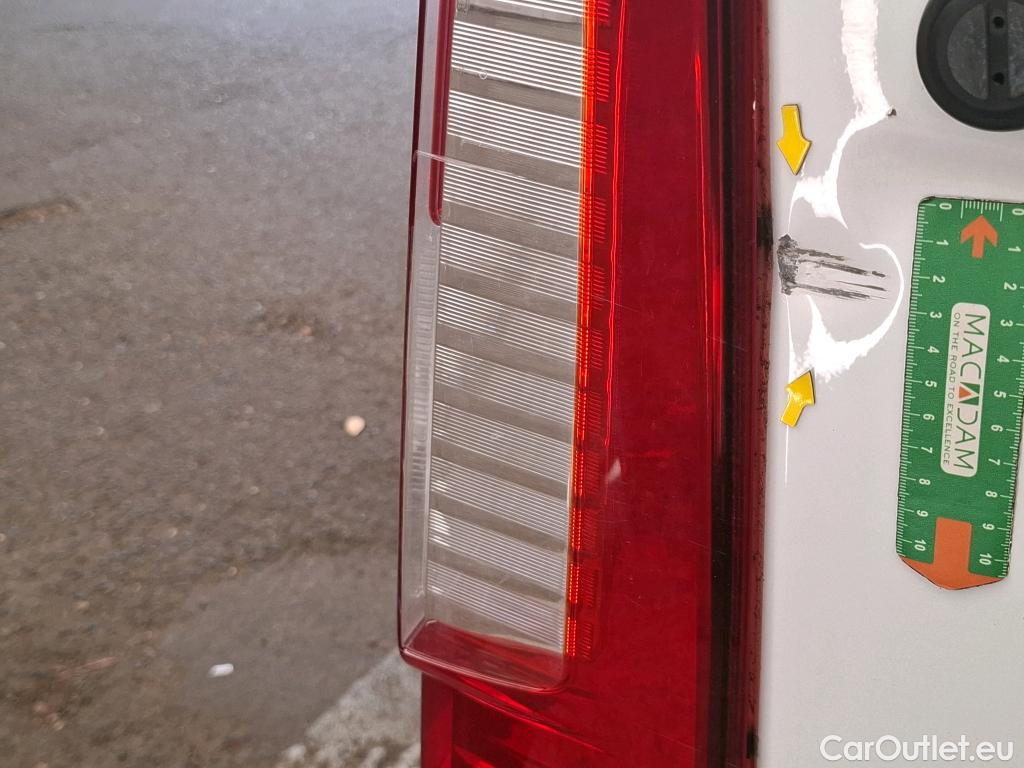  Renault  Master  III Fourgon L2H2 3 5 Grand Confort dCi 135CV BVM6 E6dT #26