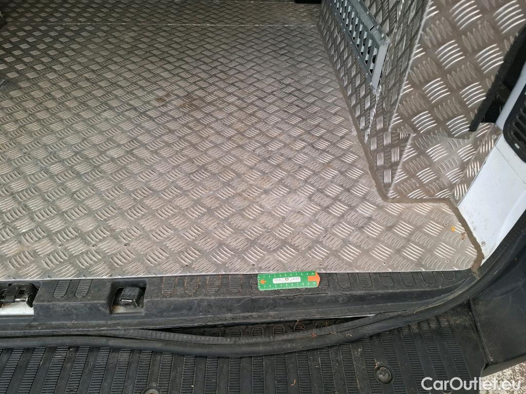 Renault  Master  III Fourgon L2H2 3 5 Grand Confort dCi 135CV BVM6 E6dT #37