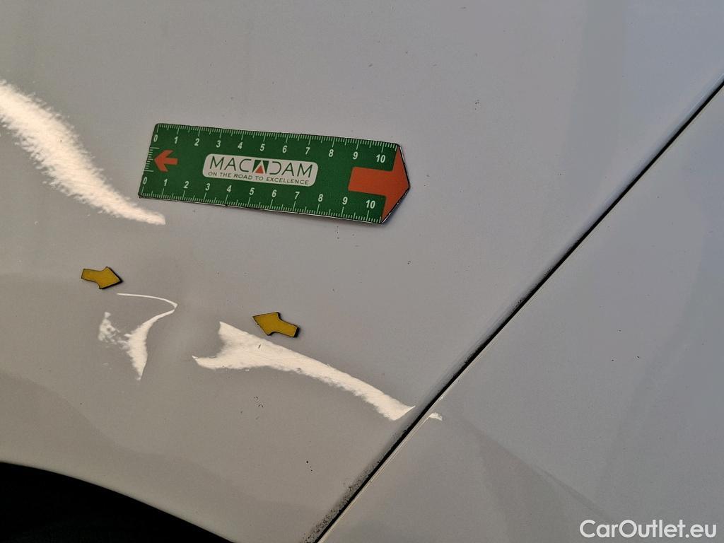  Renault  Clio  IV Air MediaNav 1.5 dCi 90CV BVM5 E6 #8
