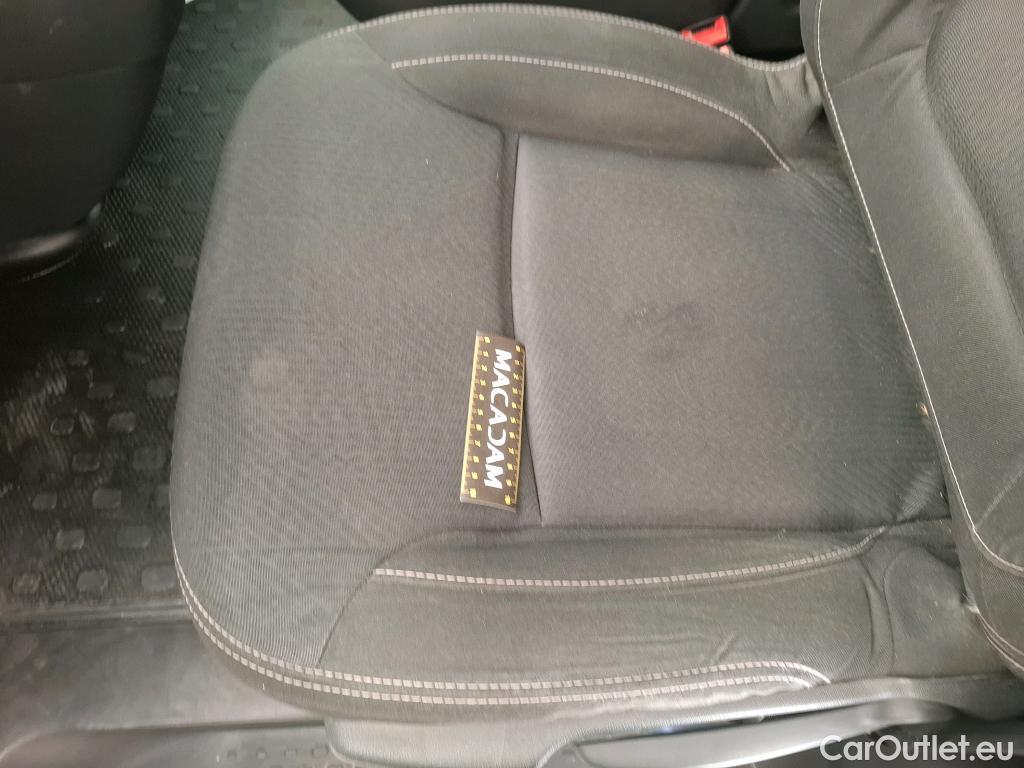  Renault  Trafic  III Fourgon Grand Confort L1H1 1000 1.6 dCi 95CV BVM6 E6 #68