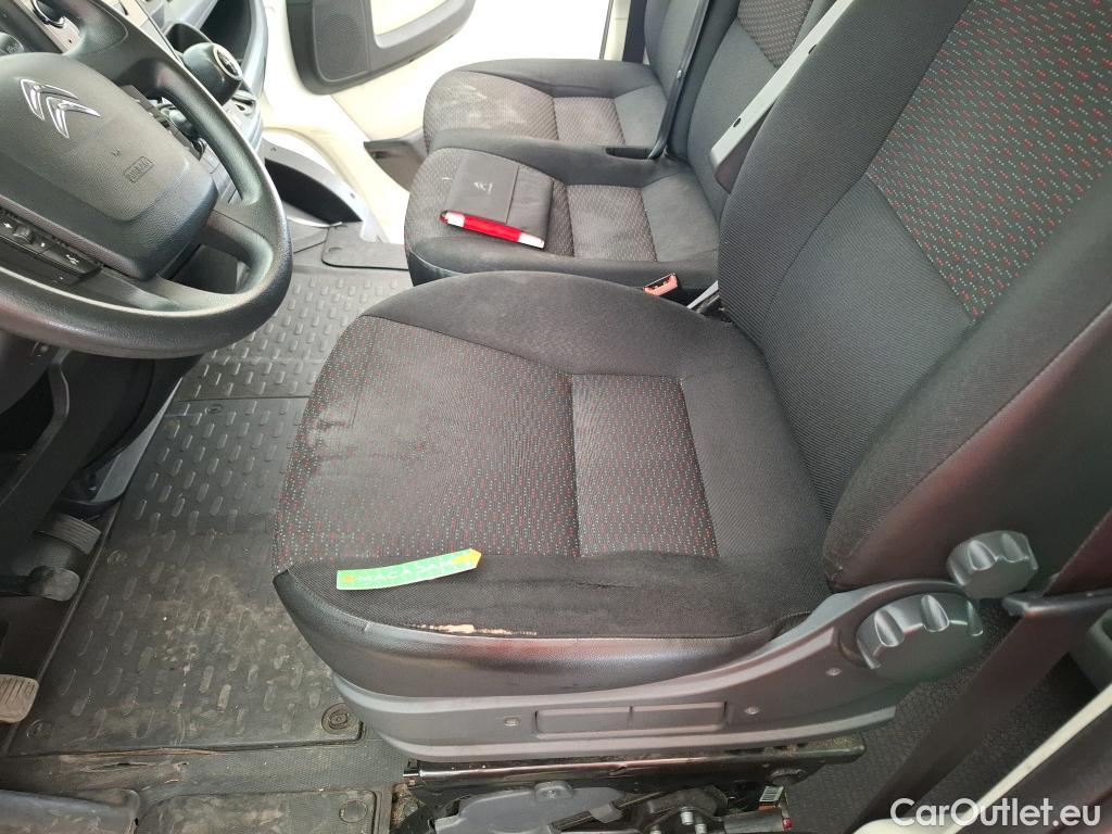  Citroen  Jumper CITROEN  CA VU 4p Fourgon 33 L2H1 BlueHDi 130 BVM6 Cab App Confort #37