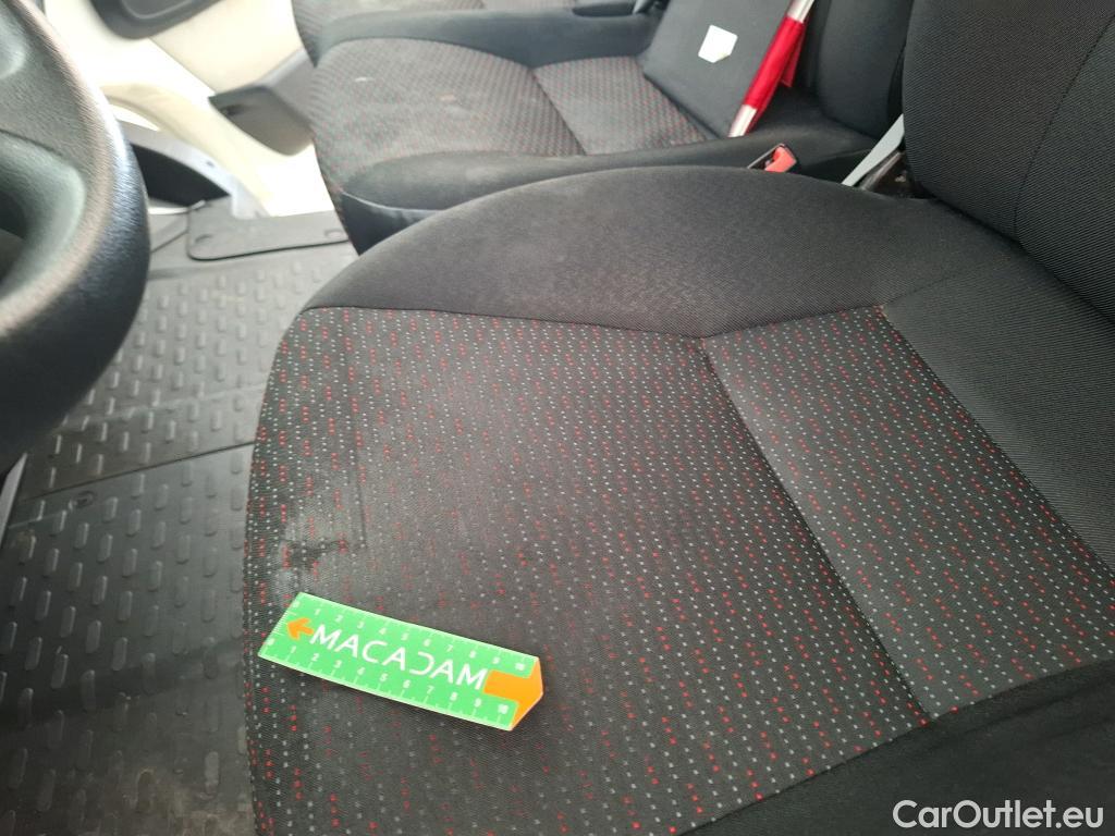 Citroen  Jumper CITROEN  CA VU 4p Fourgon 33 L2H1 BlueHDi 130 BVM6 Cab App Confort #86