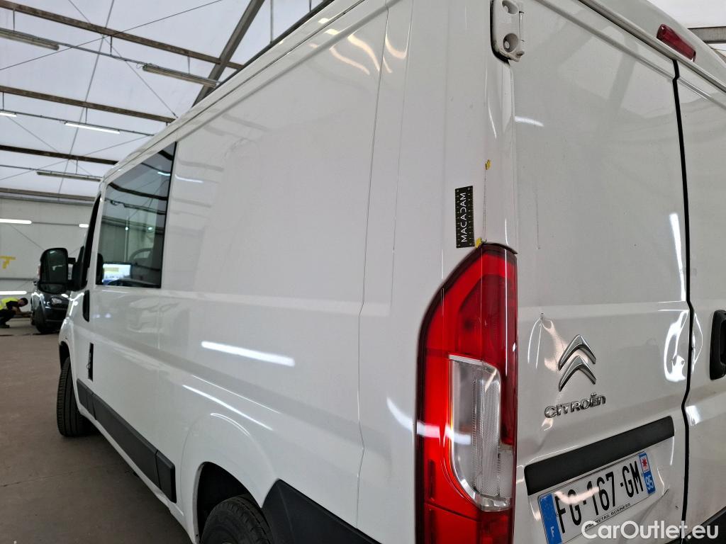  Citroen  Jumper CITROEN  CA VU 4p Fourgon 33 L2H1 BlueHDi 130 BVM6 Cab App Confort #47