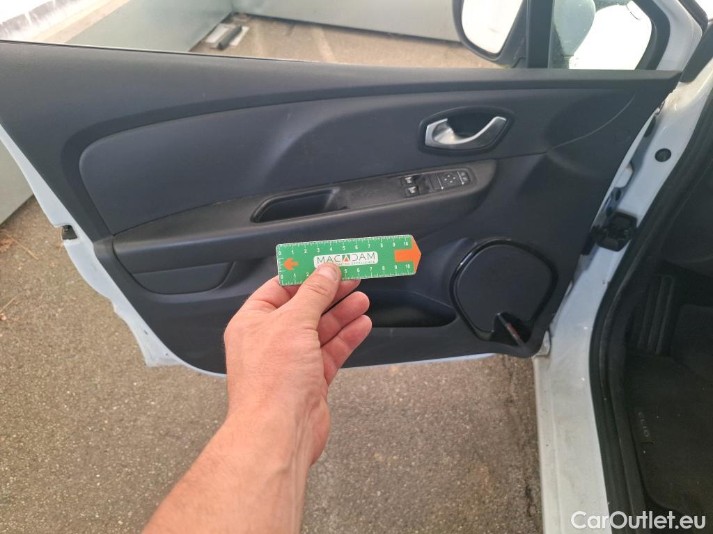  Renault  Clio  IV Air MediaNav 1.5 dCi 90CV BVM5 E6 #18