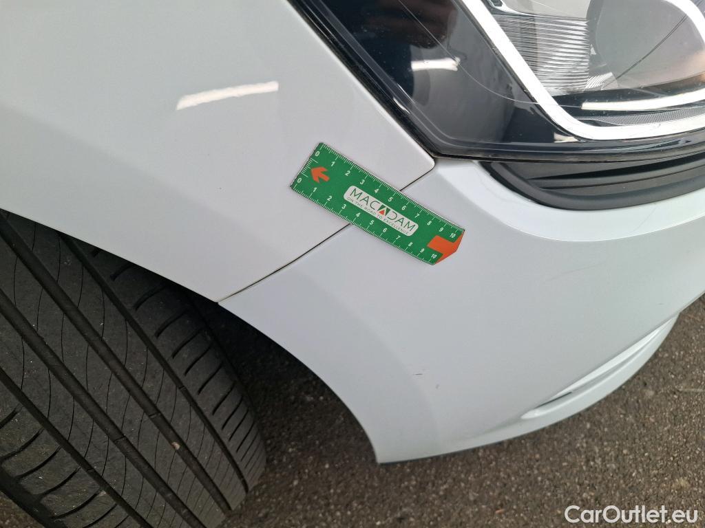  Renault  Clio  IV Air MediaNav 1.5 dCi 90CV BVM5 E6 #17