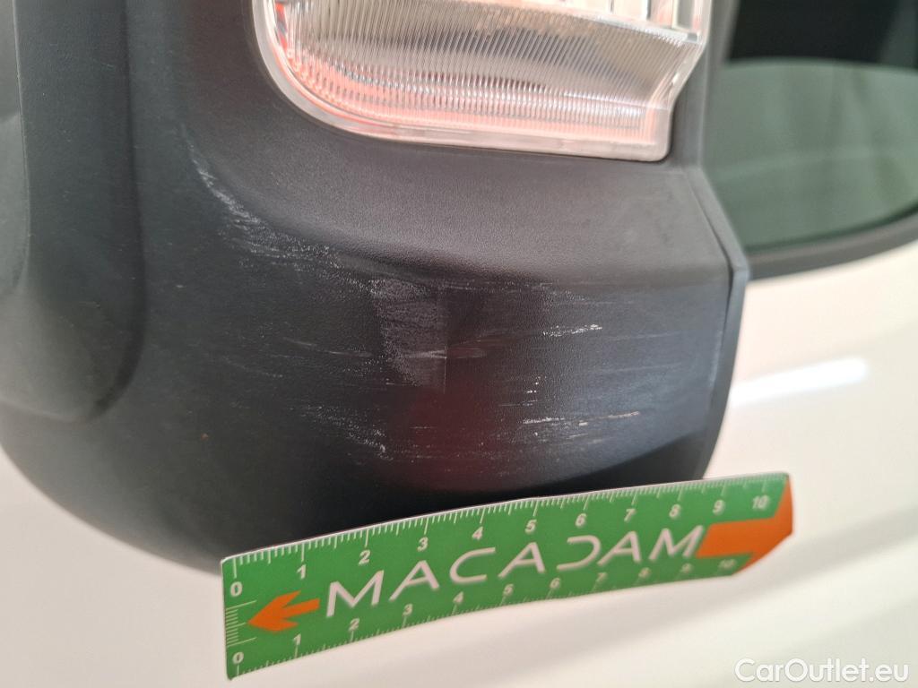  Citroen  Jumper CITROEN  CA VU 4p Fourgon 33 L2H1 BlueHDi 130 BVM6 Cab App Confort #100
