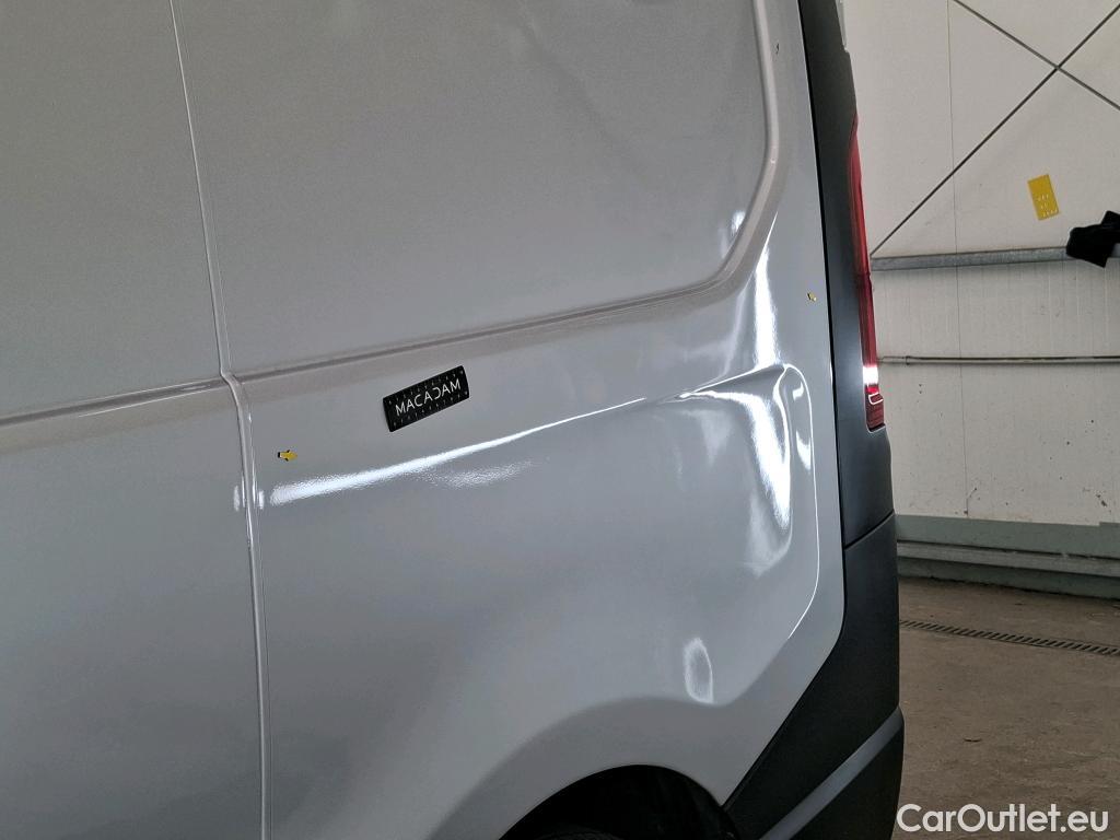  Renault  Trafic  III Fourgon Grand Confort L1H1 1000 1.6 dCi 95CV BVM6 E6 #17