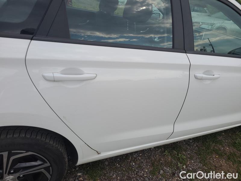  Hyundai  i30   cw (PD)(2017->)  kom.1.5i Family Comfort 5d #15