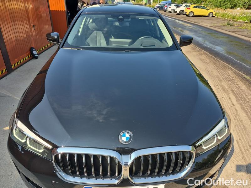  Bmw  Serie 5  530d xDrive AT 4d #18