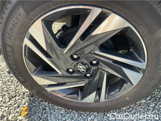  Hyundai  i20  1.0 T-GDI 74 Smart 5d #12