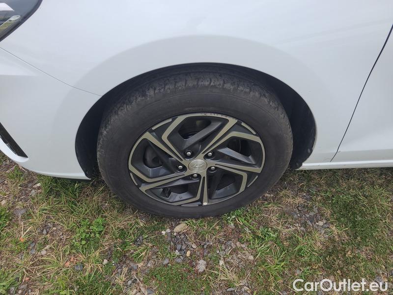  Hyundai  i30   cw (PD)(2017->)  kom.1.5i Family Comfort 5d #5