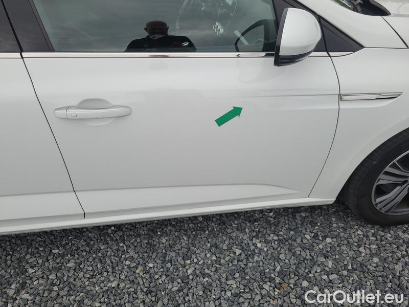  Renault  Megane  IV Sedan (07.2016->)  GT 1.5dCi 115 Intens #17