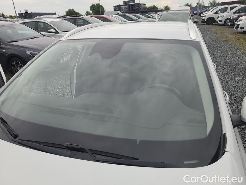  Renault  Megane  IV Sedan (07.2016->)  GT 1.5dCi 115 Intens #1