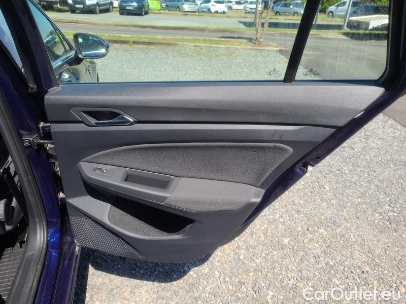  Volkswagen  Golf  VIII (CD1) (2019) Var.2.0TDI 110 Style 5d #23