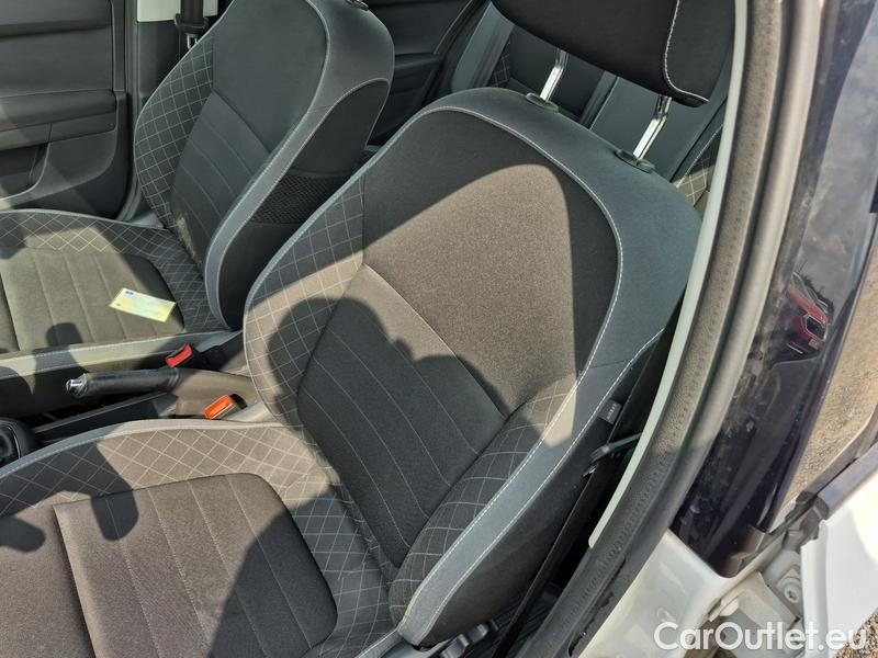  Skoda  Fabia  Combi (2015)  Com.1.0TSI 70 Ambition #14