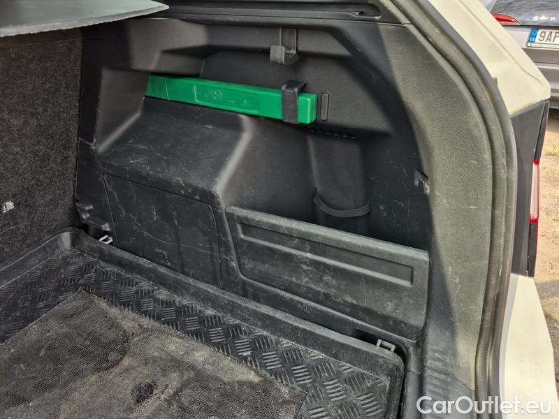  Skoda  Fabia  Combi (2015)  Com.1.0TSI 70 Ambition #27