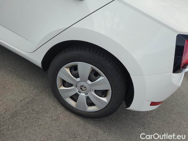  Skoda  Fabia  3 (2015)  1.0MPI 44 Active #9