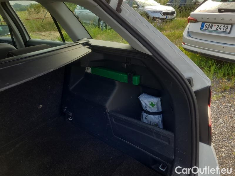  Skoda  Fabia  Combi (2015) Com.1.0TSI 70 Ambition 5d #20