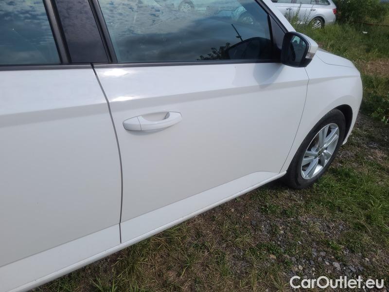  Skoda  Fabia  Combi (2015) Com.1.0TSI 70 Ambition 5d #25