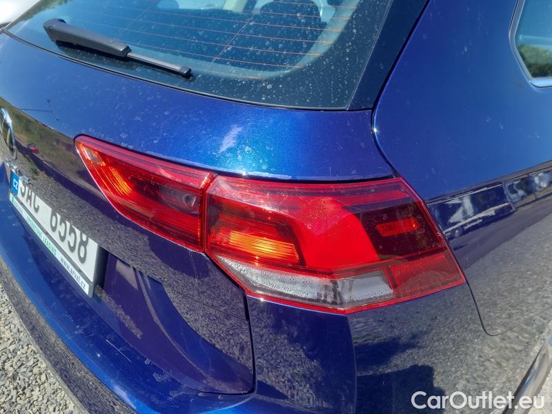 Volkswagen  Golf  VIII (CD1) (2019) Var.2.0TDI 110 Style 5d #14