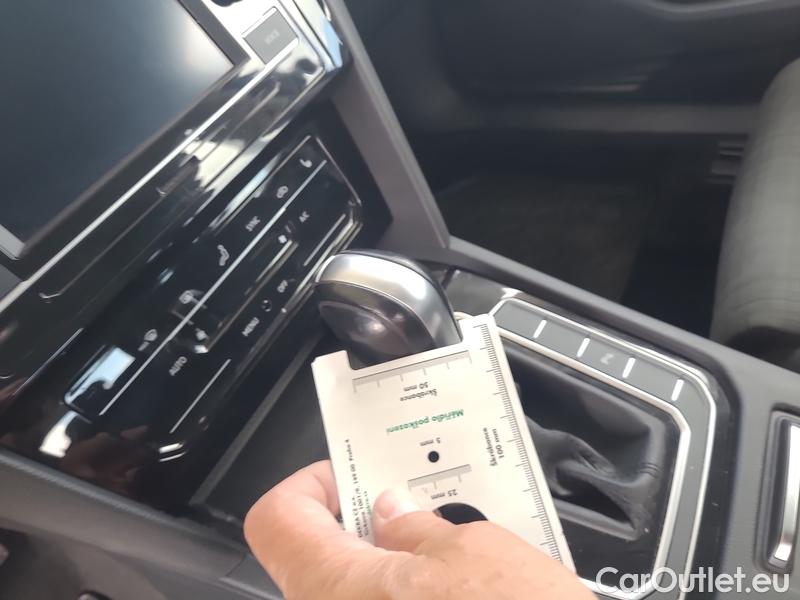  Volkswagen  Passat  Variant (CB5) (2019) Pas.Var.1.5TSI Business AT #6
