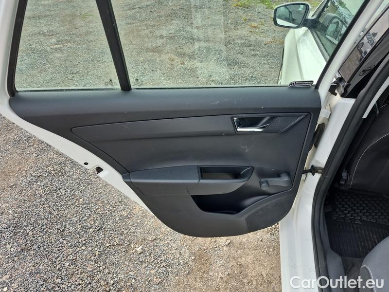  Skoda  Fabia  Combi (2015)  Com.1.0TSI 70 Ambition #8