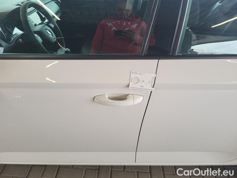  Skoda  Fabia  Combi (2015)  Com.1.0TSI 70 Active #3