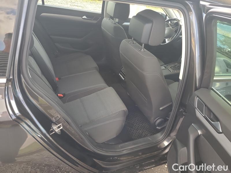  Volkswagen  Passat  Variant (CB5) (2019) Pas.Var.1.5TSI Business AT #12