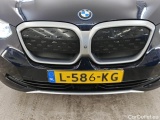 iX3