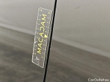  Mercedes  E-Klasse Mercedes-Benz  Cabriolet E 200 9G-TRONIC AMG Line 2d + Premium Plus pakket, Windscherm #44