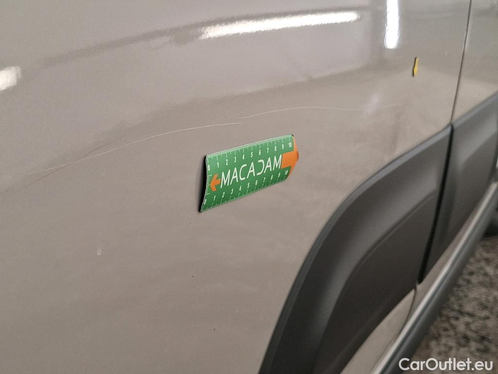  Citroen  C3  Shine 1.2 PureTech 110CV BVA6 E6d #4