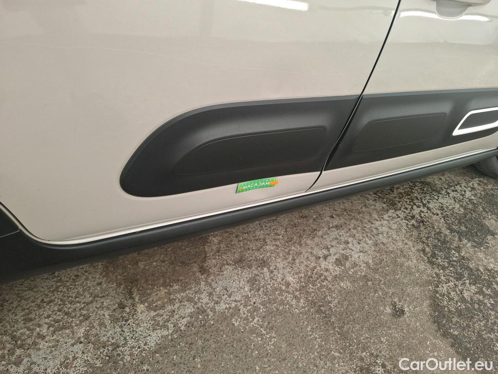 Citroen  C3  Shine 1.2 PureTech 110CV BVA6 E6d #12