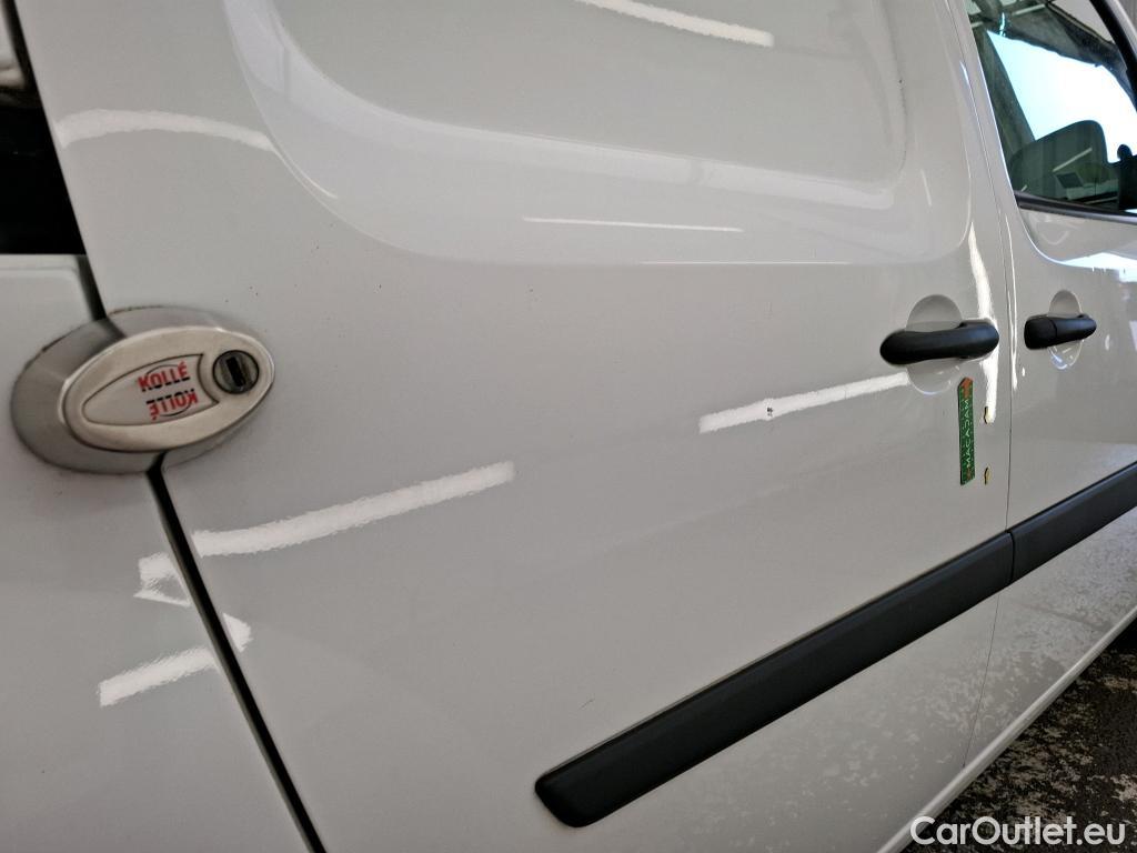  Renault  Kangoo  Express Maxi Extra (Série Spéciale) 1.5 #16