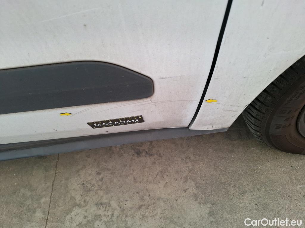  Ford  Transit FORD  Courier / 2018 / 4P / Fourgonnette 1.0E100 BV5 Trend #49
