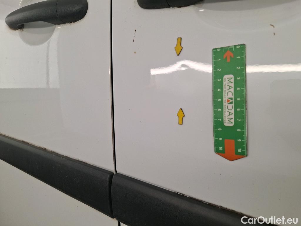  Renault  Kangoo  Express Maxi Extra (Série Spéciale) 1.5 dCi 110CV BVM6 E6 #24