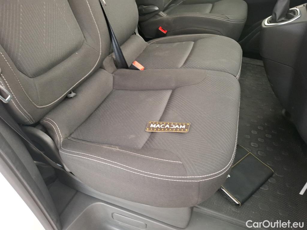  Renault  Trafic RENAULT  / 2019 / 4P / Fourgon tole FG GCF L1H1 1000 Energy dCi 145 EDC #29