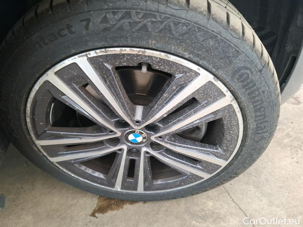  Bmw  Serie 1 BMW Série 1 / 2019 / 5P / Berline 118i DKG7 Business Design #1