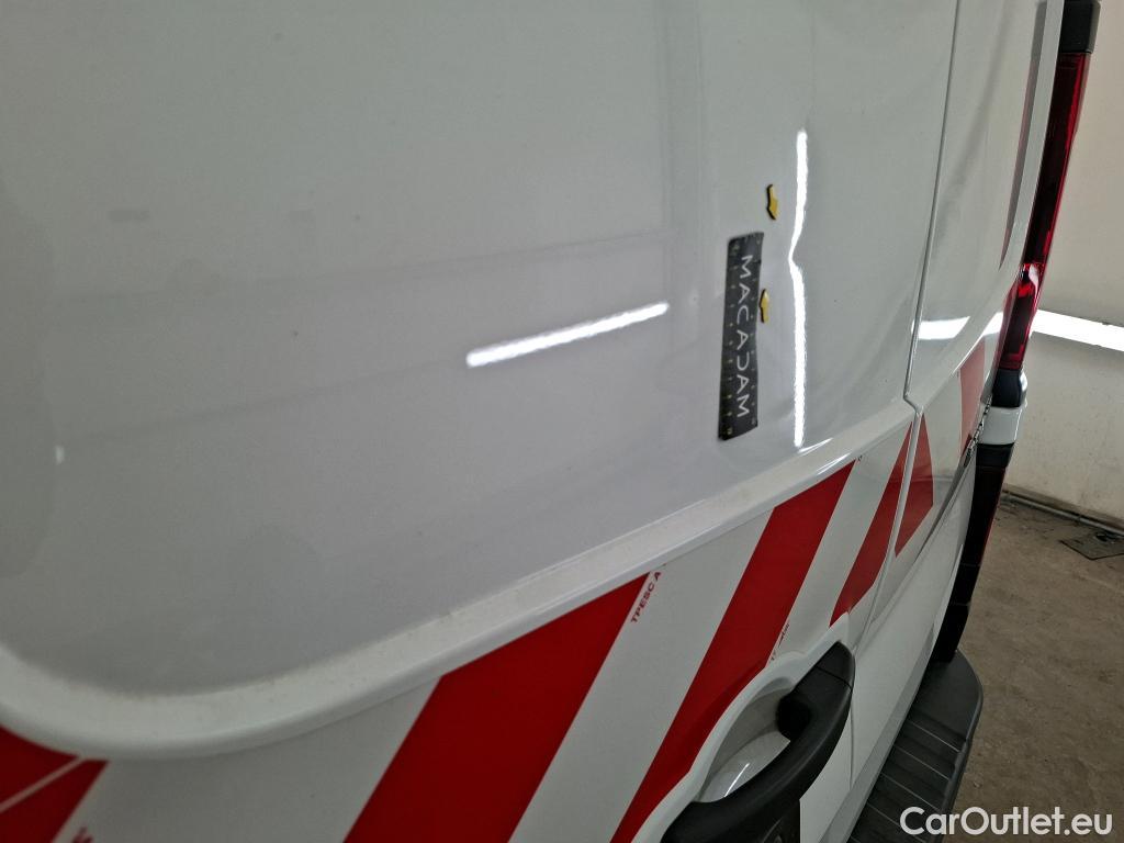  Renault  Trafic RENAULT  / 2019 / 4P / Fourgon tole FG GCF L1H1 1000 Energy dCi 145 EDC #41