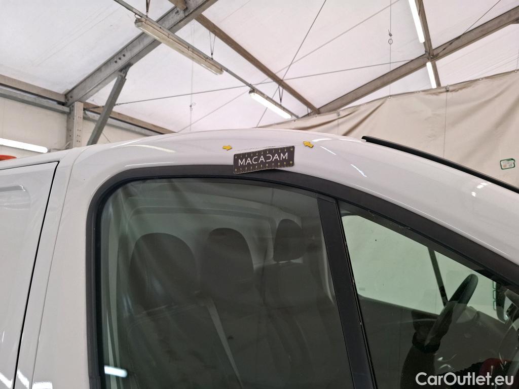  Renault  Trafic RENAULT  / 2019 / 4P / Fourgon tole FG GCF L1H1 1000 Energy dCi 145 EDC #38