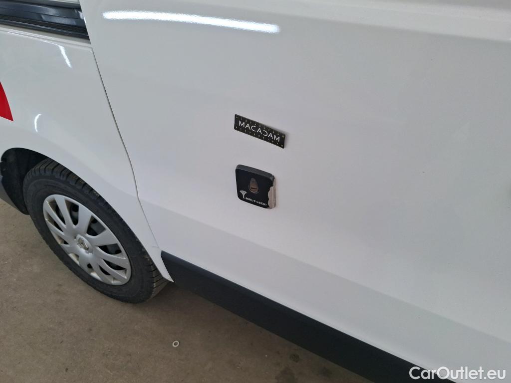  Renault  Trafic RENAULT  / 2019 / 4P / Fourgon tole FG GCF L1H1 1000 Energy dCi 145 EDC #3