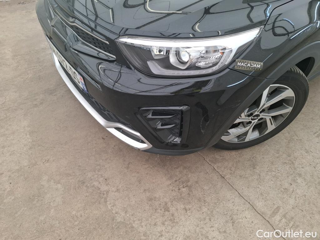 KIA  STONIC KIA  / 2020 / 5P / SUV 1.0 T-GDI 120 MHEV GT LINE BUSI DCT7 #17